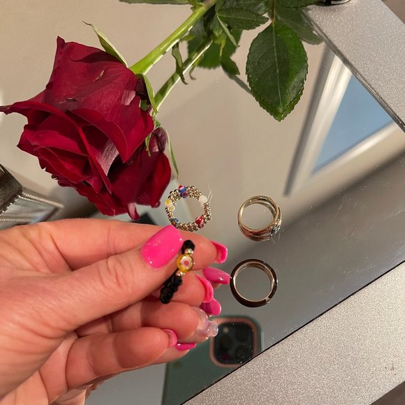 Atterri Stacking Rings Size 7 Set of 4 Gold Tone Brand New - Picture 8 of 10